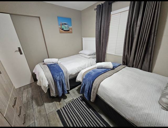 2 BEDROOM APARTMENT FOR SALE IN HARTENBOS CENTRAL
